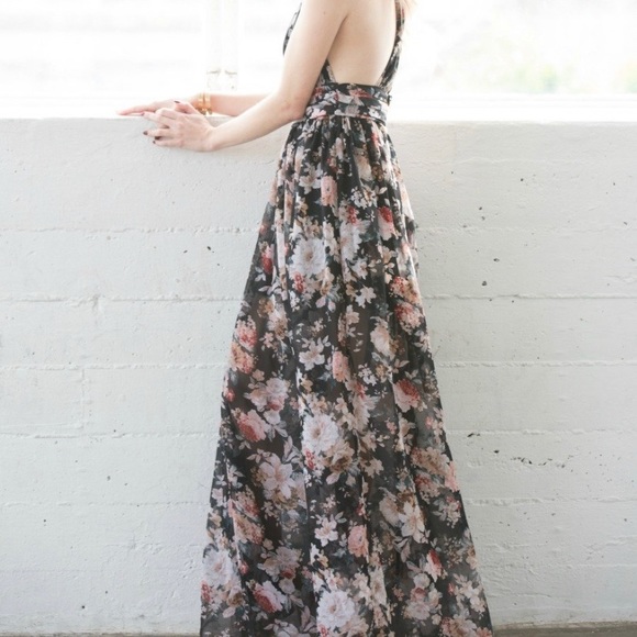 Black Floral Low Neck Maxi Dress - Picture 3 of 7